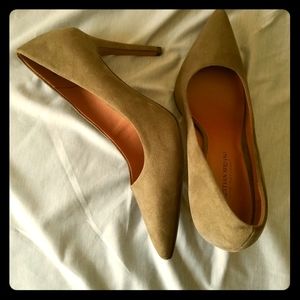 Christian Siriano Olive Green Pump